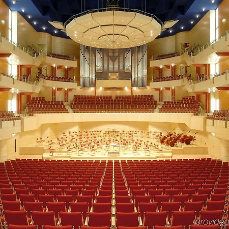 Hugenpoet 5* Έσσεν