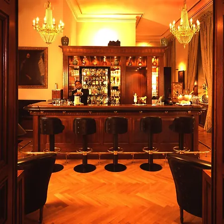 Hugenpoet Hotel 5*