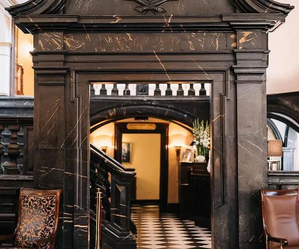 Hugenpoet Hotel